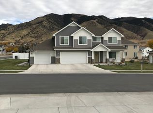 422 S 850 E, River Heights, UT 84321