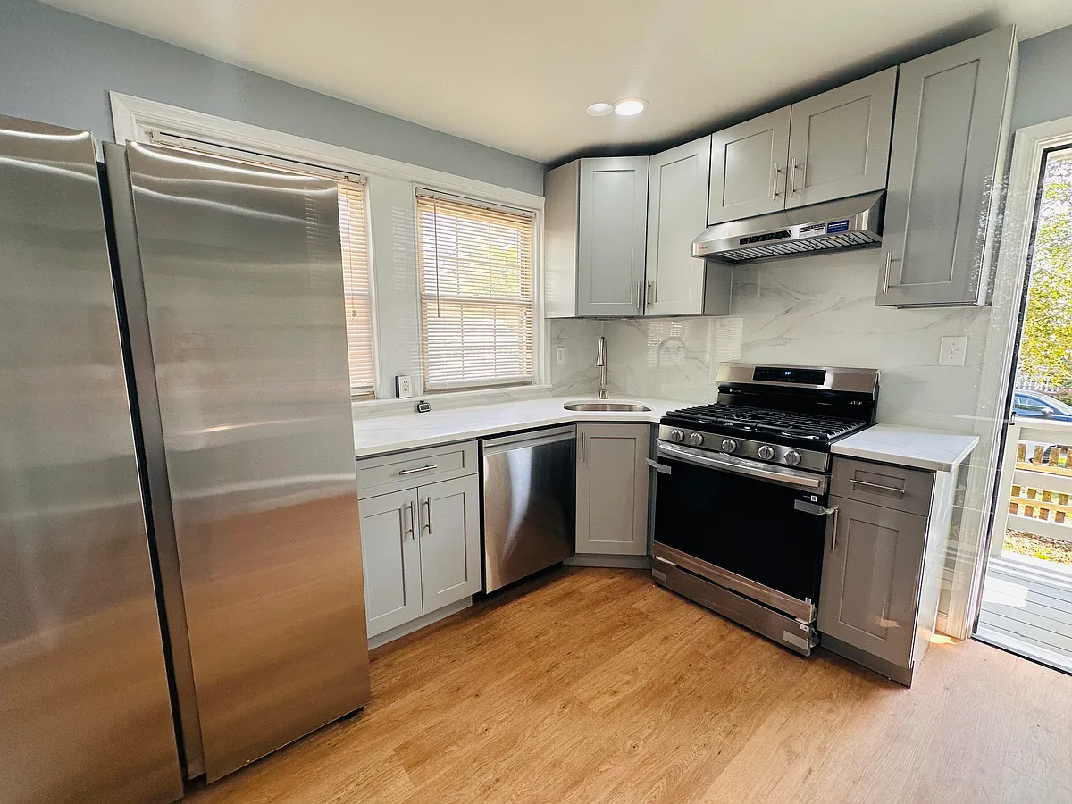 Building Photo - 527 N Wynnewood Ave #1