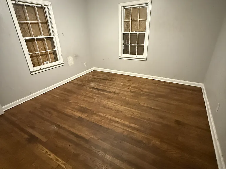 2161 Clifton Ave — Photo 4