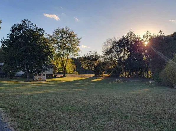 2110 Red Top Hill Rd, Buchanan, TN 38222