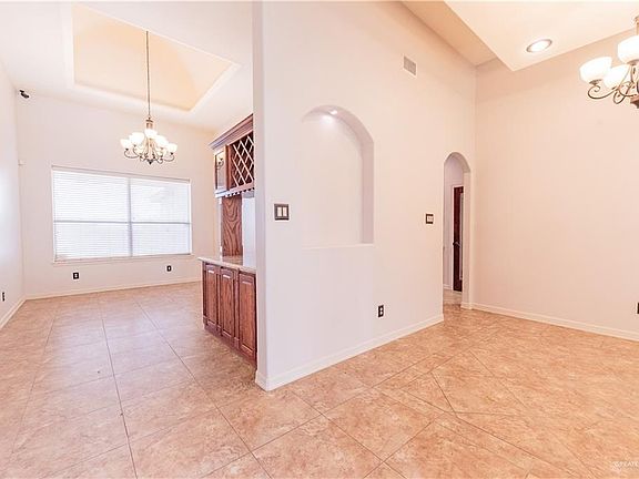 5th image of 214 N Palo Blanco Ln