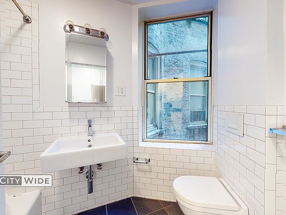 5th image of 26 King St APT 18