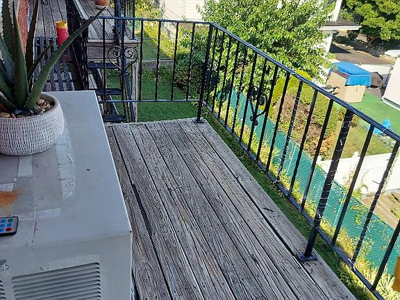 2nd image of 78 Palisade Ave #78C