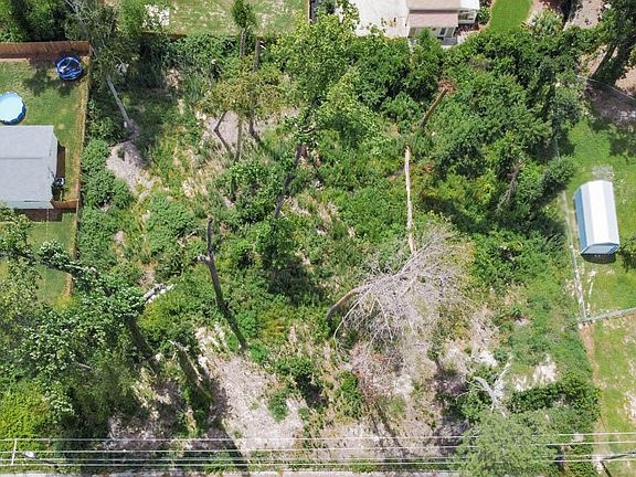 2nd image of 907 Hammond Dr