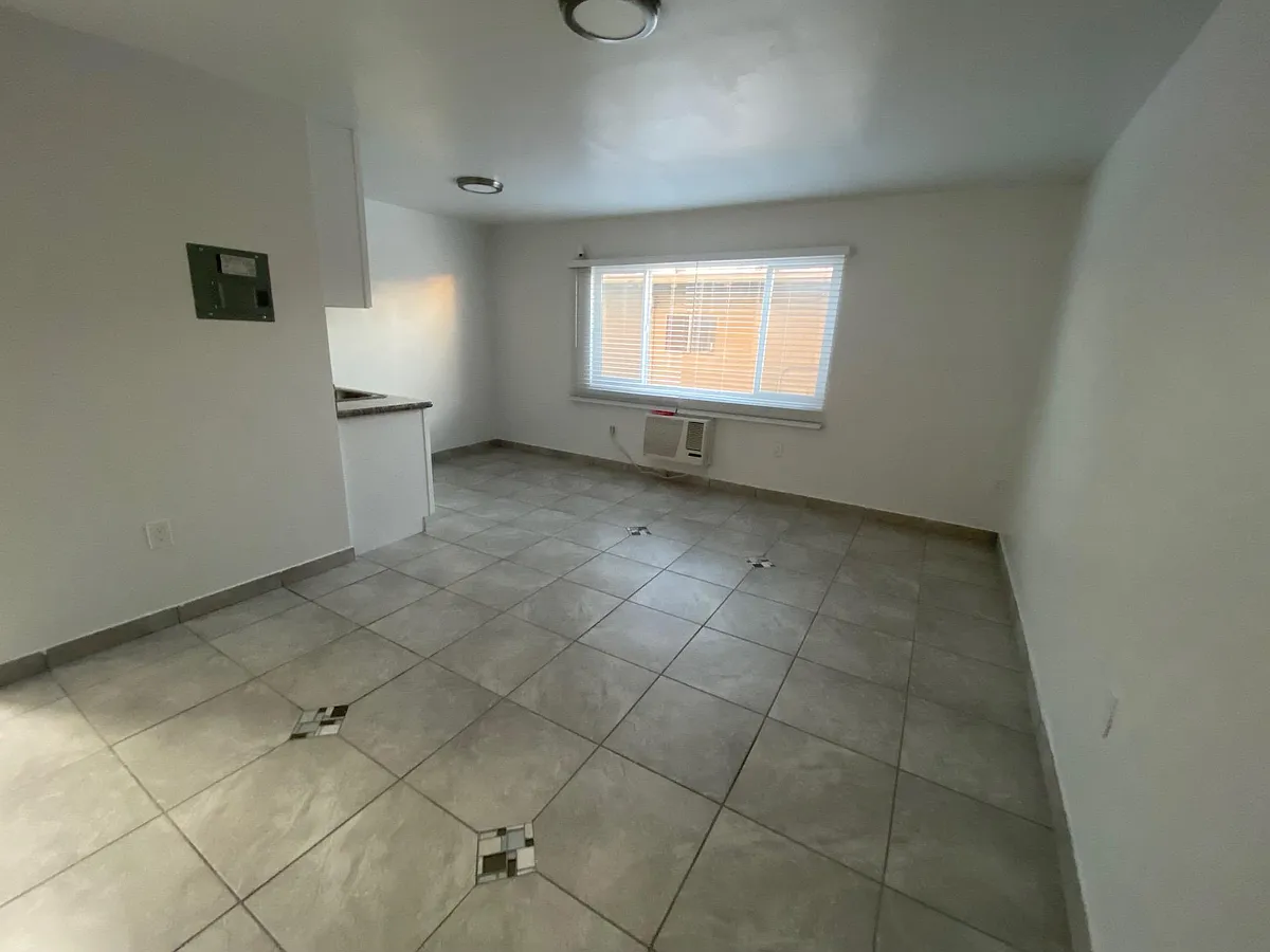 Building Photo - 8513 Cedros Ave #2A