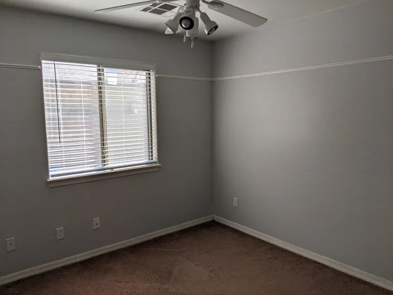 2536 E McArthur Dr — Photo 13