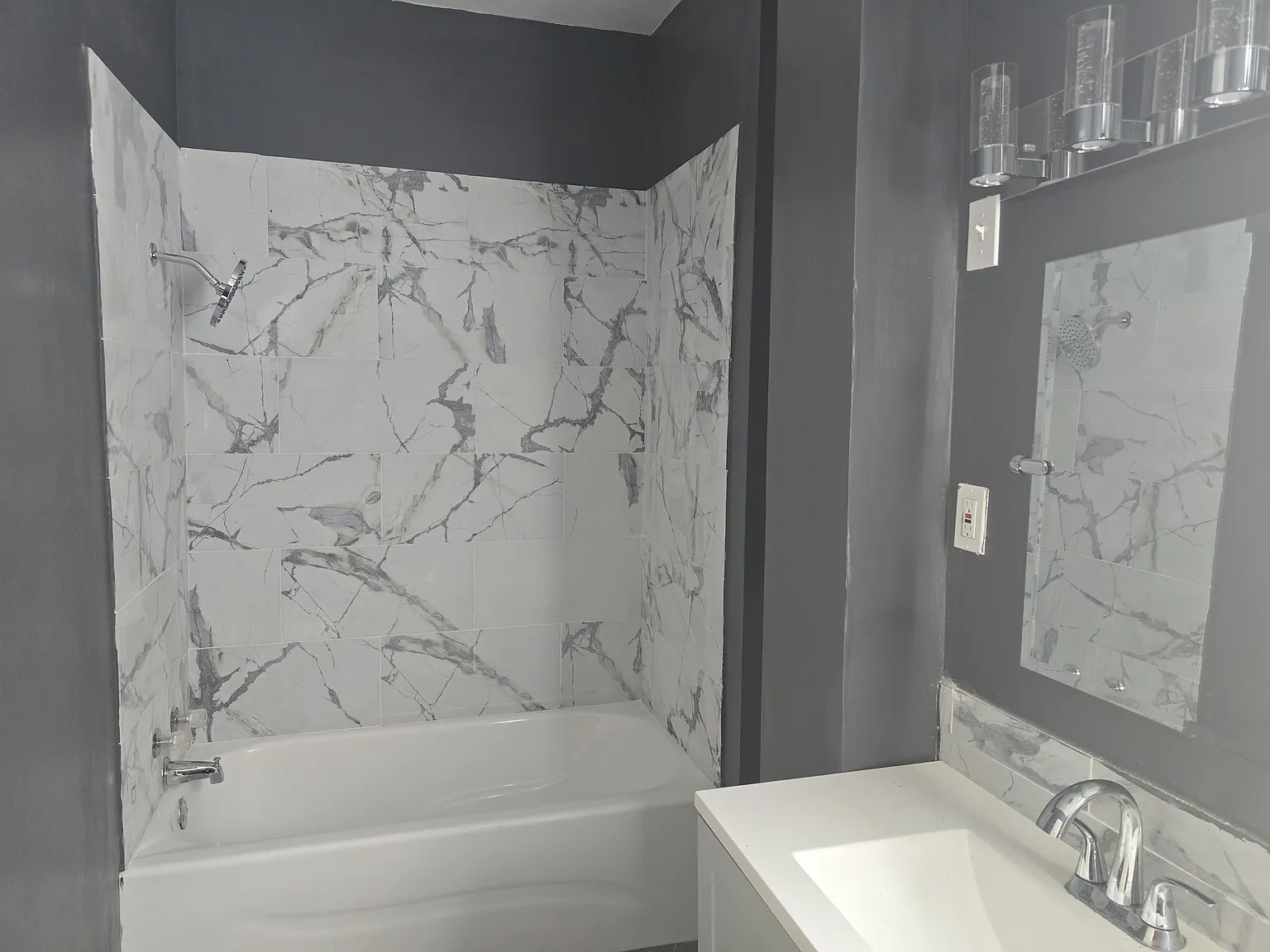 5608 Wabada Avenue - 1 — Photo 2