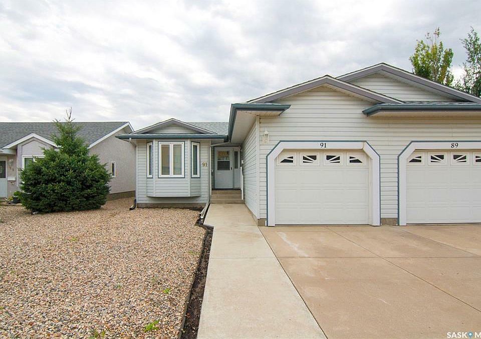 1st image of 91 Russell Dr
