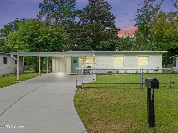 6826 ARQUES Road, Jacksonville, FL 32205