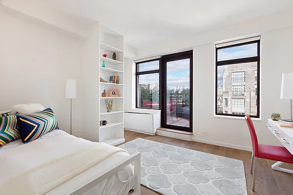 Rented by Compass | media 7