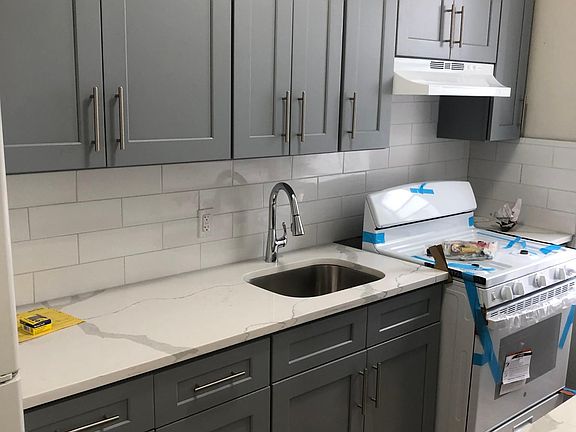 2nd image of 4128 Bronxwood Ave