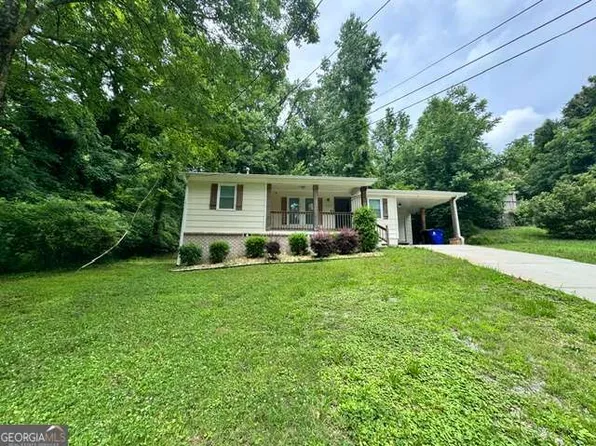 5552 Lakeside Dr, Union City, GA 30291