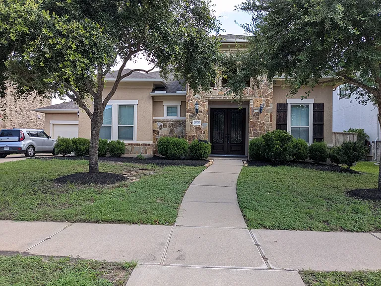 28426 Tanner Crossing Ln — Photo 1