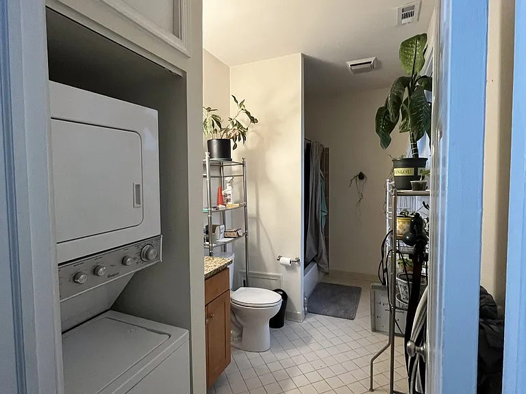 809 Cathedral St #5 — Photo 7
