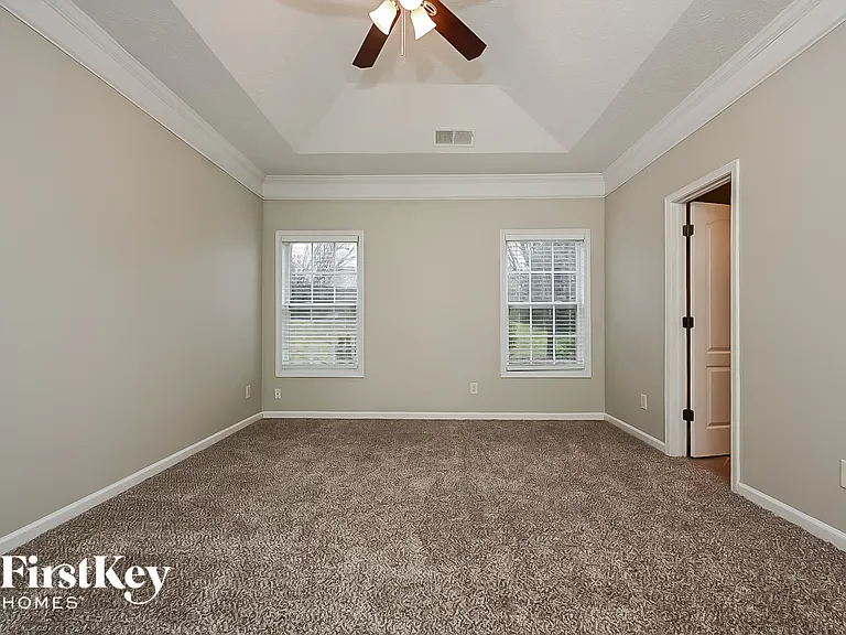 9123 Alden Dr — Photo 7