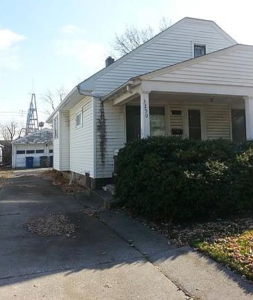5th image of 3250 Saint Bernard Dr