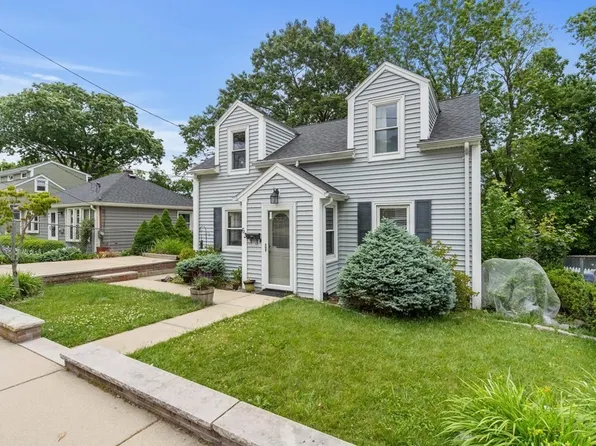 63 Hallron St, Hyde Park, MA 02136