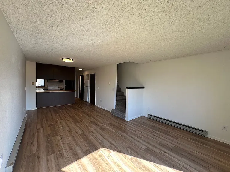 2111 Knox Ave #6 — Photo 7