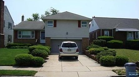 1st image of 460 Riverview Ave