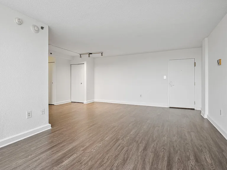 Broadstone Van Dorn — Photo 16