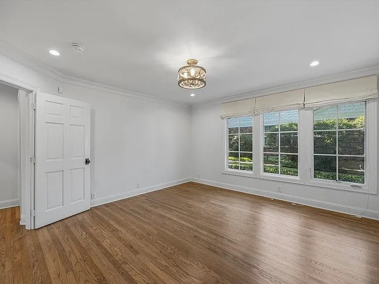 329 Eastwood Ave — Photo 26