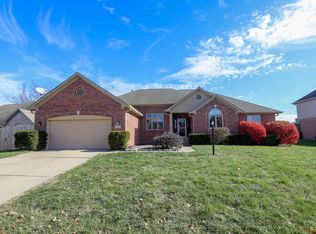 833 N Scott Dr, Greenwood, IN 46142