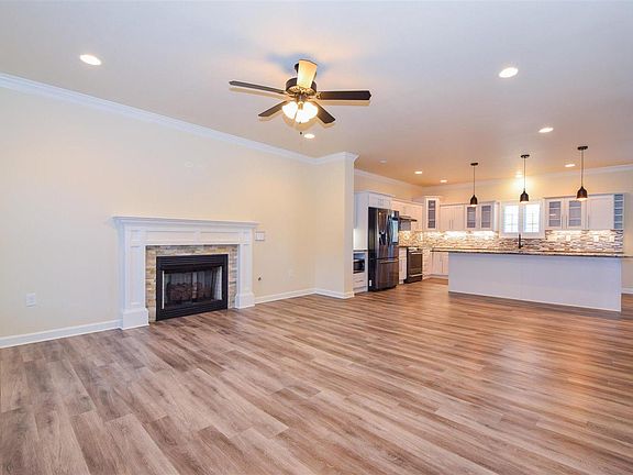 4th image of 2520 Woods Meadow Ct