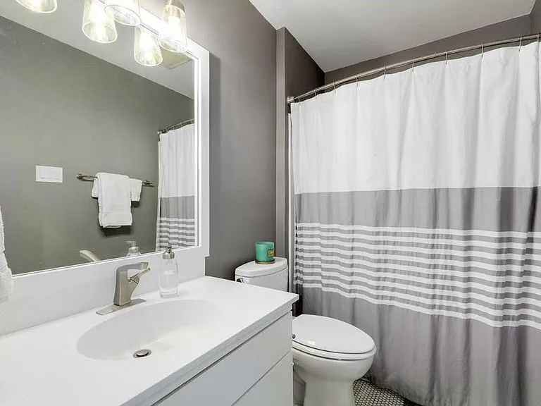 2710 Deeringhill Dr — Photo 6