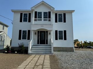 276 Kilburn St, Fall River, MA 02724