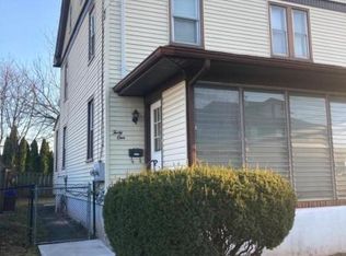 43 2nd St, Raritan, NJ 08869