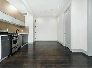 56 Box St APT 3C, Brooklyn, NY 11222