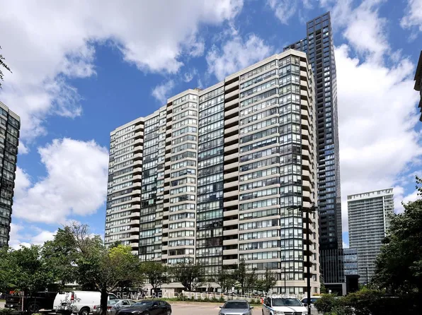 330 Rathburn Rd W #1507, Mississauga, ON L5B 3Y1