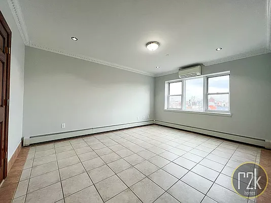 Rented by Realty 2000 Corp | media 62