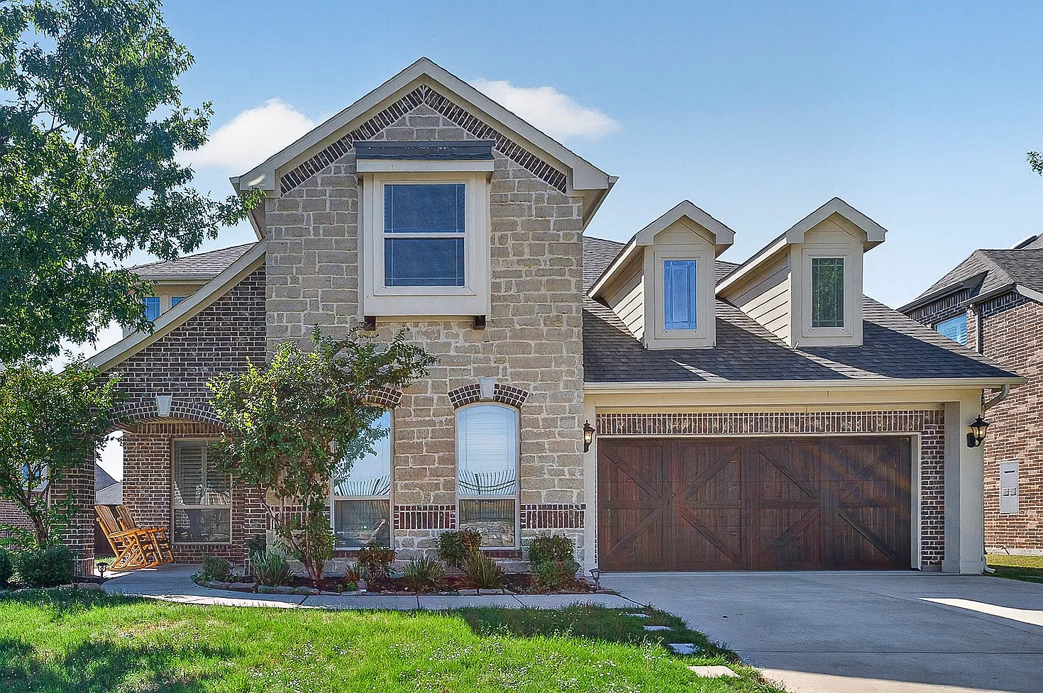 5 bed, 3463 sqft, $4,000 — Photo 3