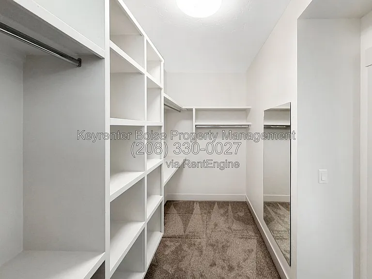 1440 W Cerulean St — Photo 14