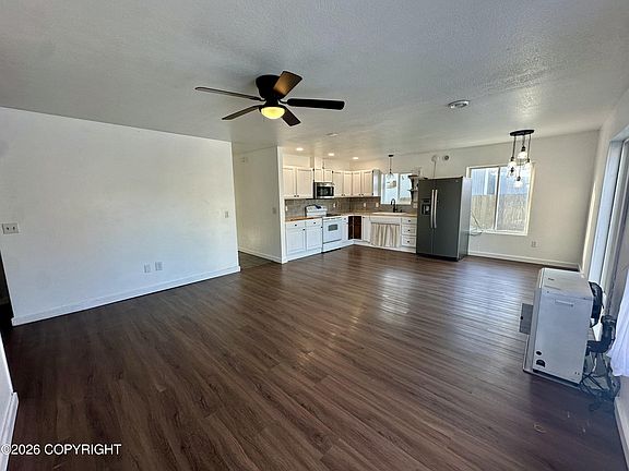 4th image of 4671 Early Spring St
