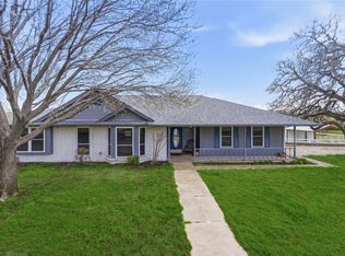 102 Dawn Cir, Weatherford, TX 76086