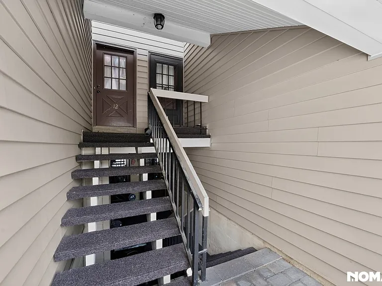12 Evergreen Dr — Photo 8