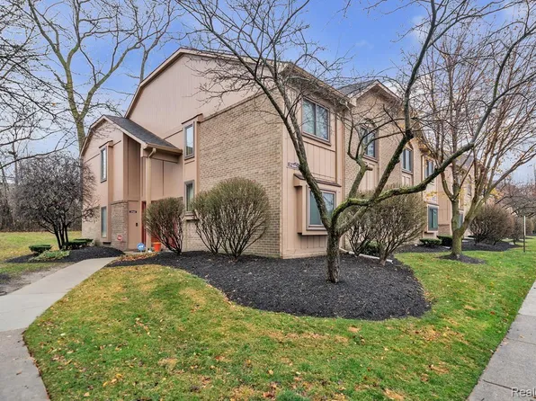 27450 Evergreen Rd, Southfield, MI 48076