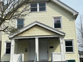 54-56 Melville St, Rochester, NY