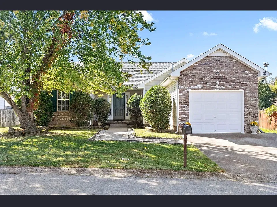 1852 Timberline Pl
