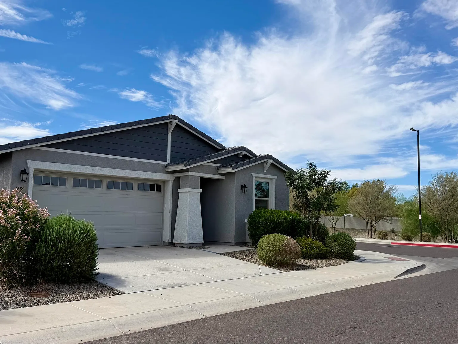 4 bed, 3.0 bath, 1948 sqft, $2,450 — Photo 3