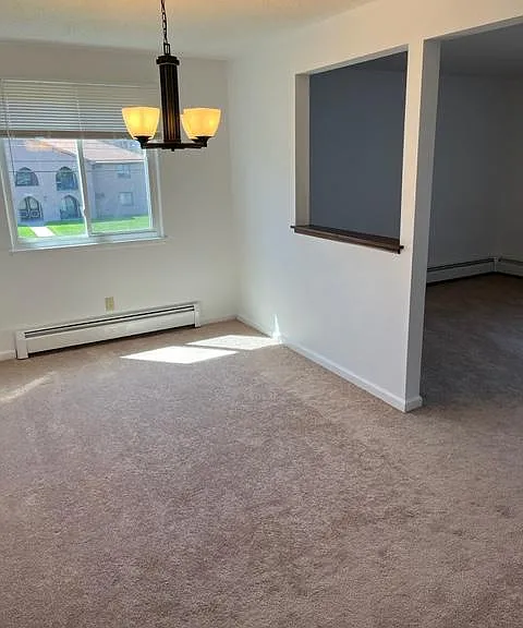 Meadowlawn Apartments — Photo 10