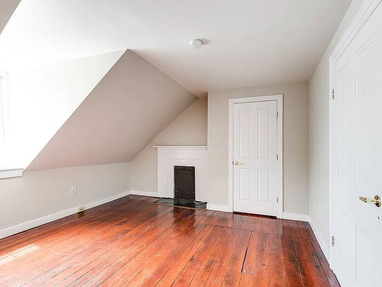 213 N 18th St #3 — Photo 13