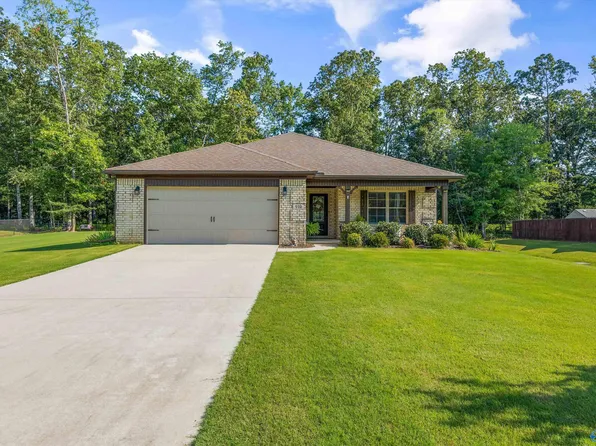 119 Breezy Brook Ln, Ardmore, AL 35739