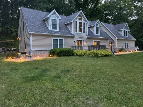 2688 N Goldring Rd, La Porte, IN 46350