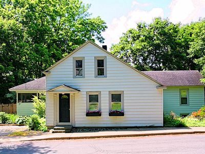77 Castle St, Great Barrington, MA, 01230