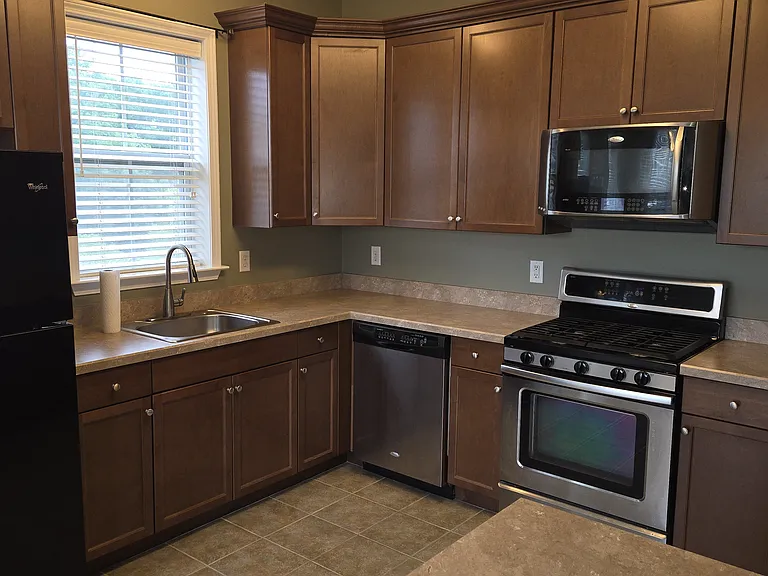 521 Sloan Ct — Photo 19