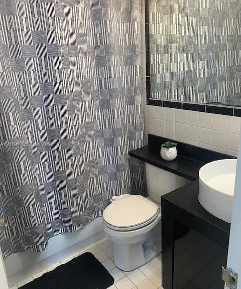 1244 Pennsylvania Ave #306 — Photo 5