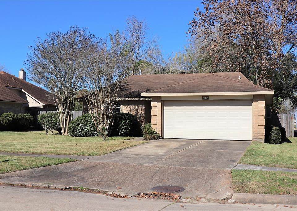 1st image of 2802 Custer Dr